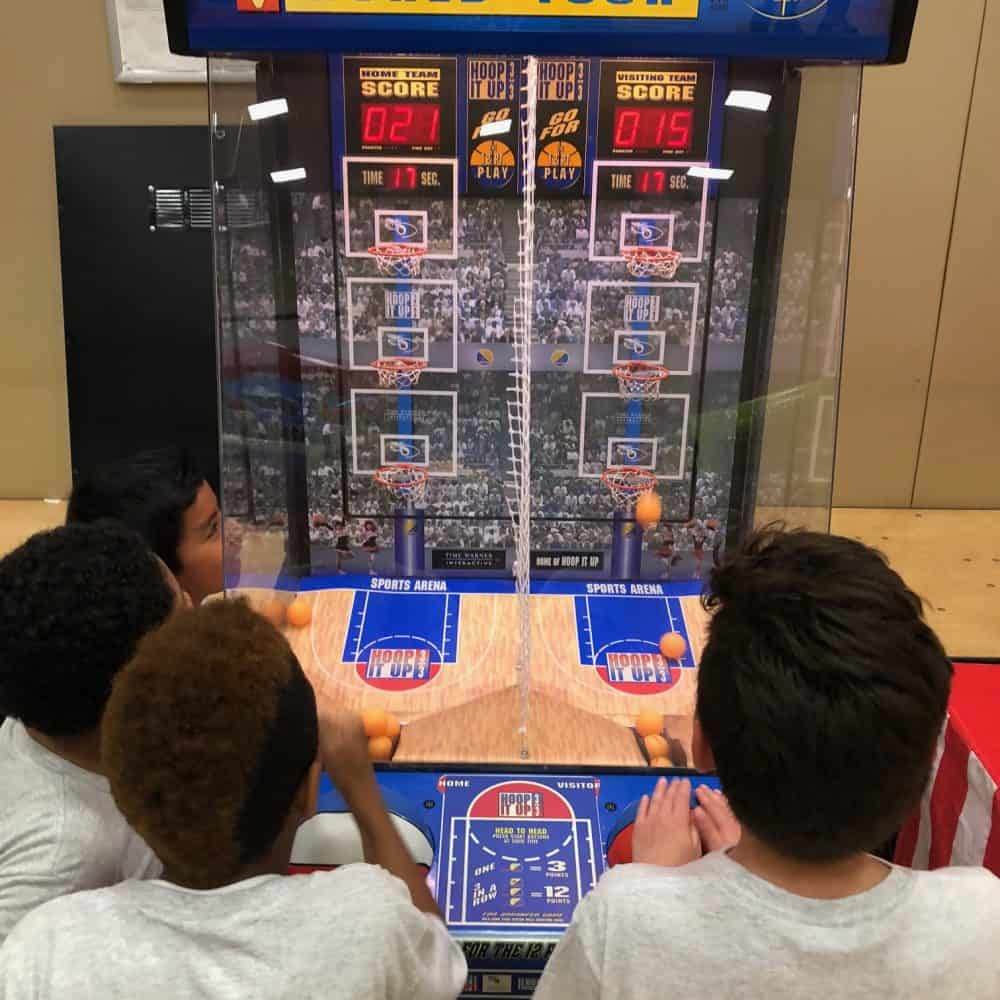 HOOP IT UP Basketball Arcade Game