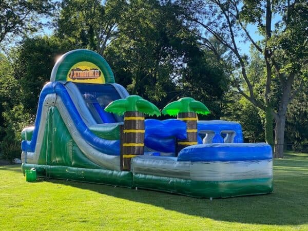 Inflatable water slide 5