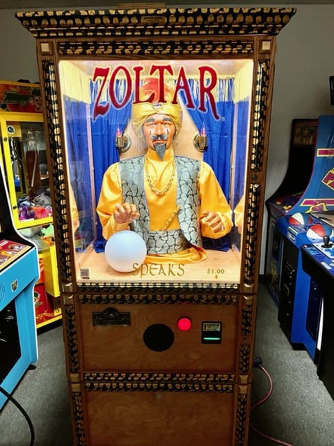 Zoltar-Arcade-Machine-Rental